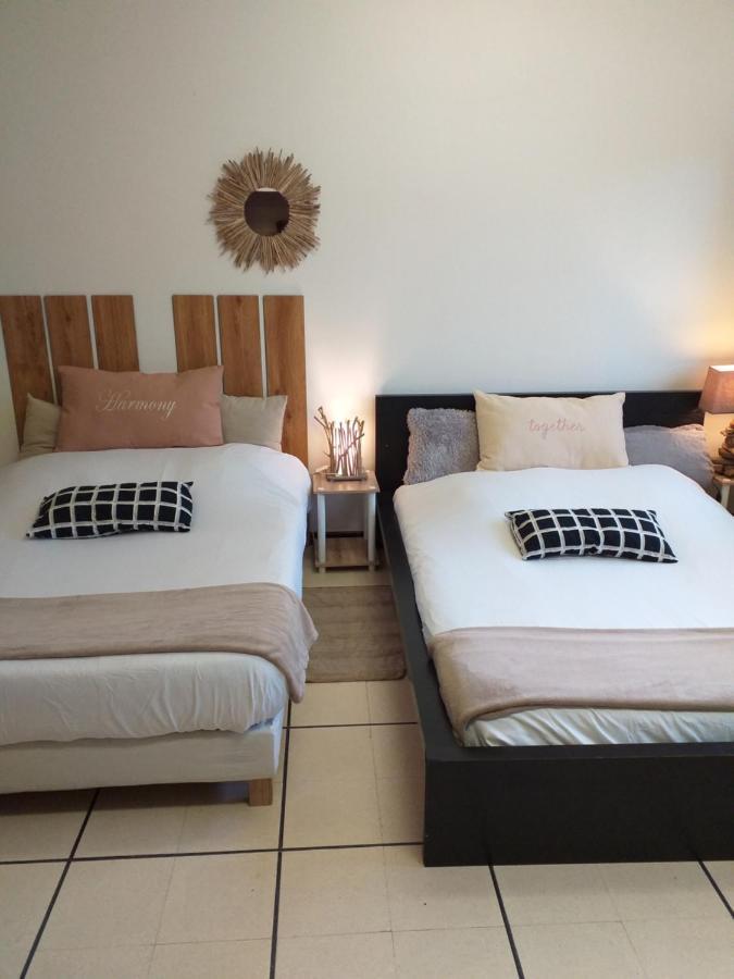 Chez Naomi Bed and Breakfast Saint-Jean-de-Cornies Buitenkant foto